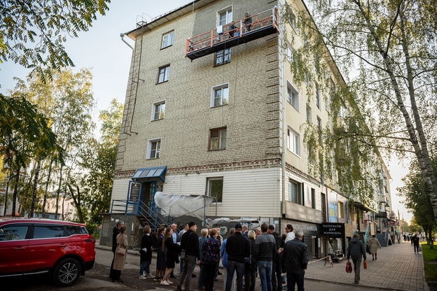 Елена Ковалёва возмутилась внешним видом дома на углу Воровского и Октябрьского проспекта