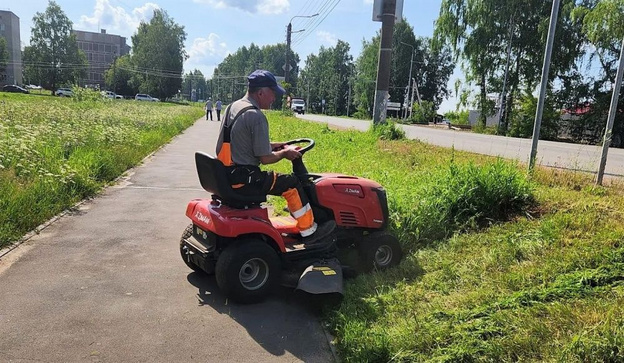 В жару в Кирове на дороги вывели больше поливомоечных машин