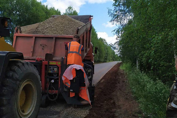 В Шабалинском районе заканчивают ремонт сельских дорог