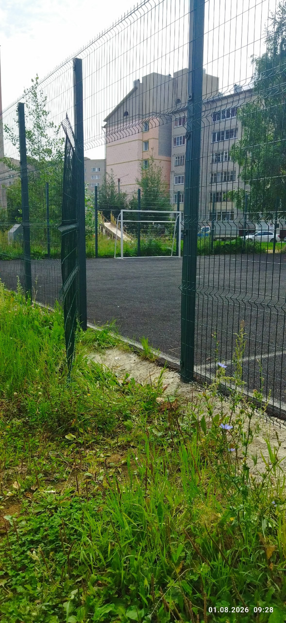 В Кирове через суд хотят заставить подрядчика отремонтировать спортплощадку