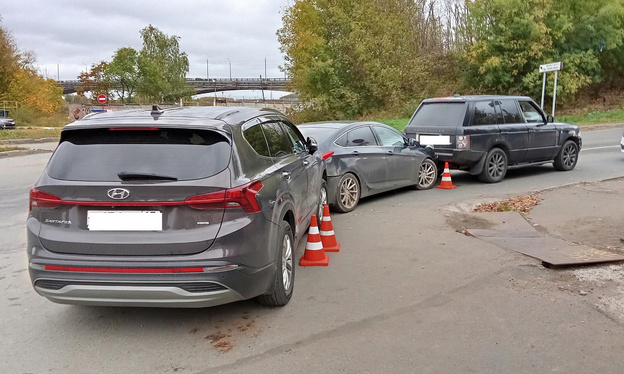 На Заводской водитель Hyundai сбил двух пешеходов