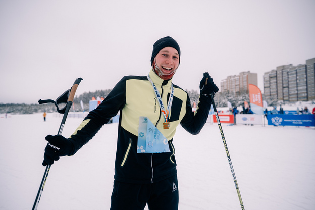 Кировская область встала на лыжи: более 10 000 участников стартовали на «Лыжне России»