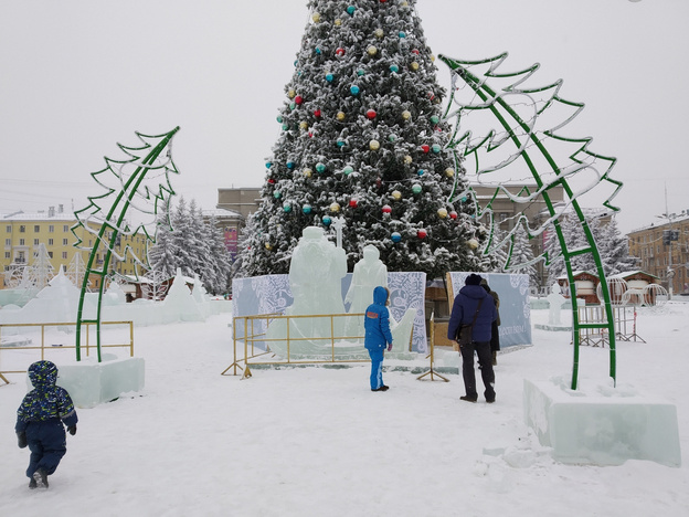 Почему лёд для украшения Театралки нельзя было взять в Кирове? Объясняет подрядчик