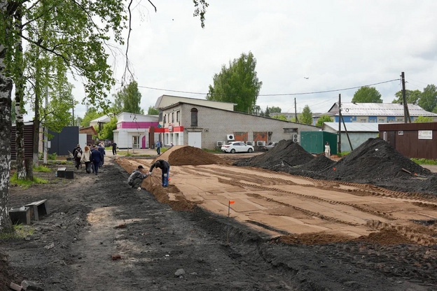 Общественная палата проверила ход благоустройства в Белой Холунице