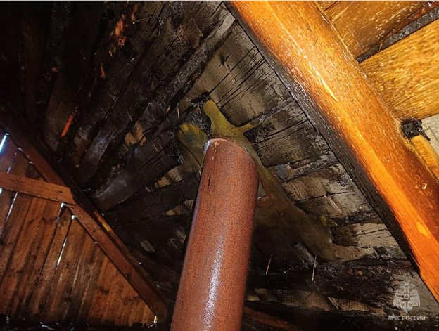 В Пижанке пожарные успели спасти баню от огня