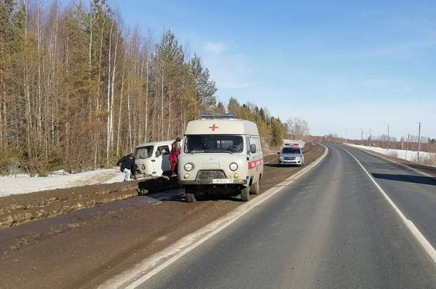 В Верхошижемском районе водитель потерял сознание за рулём и съехал в кювет. Позже он скончался