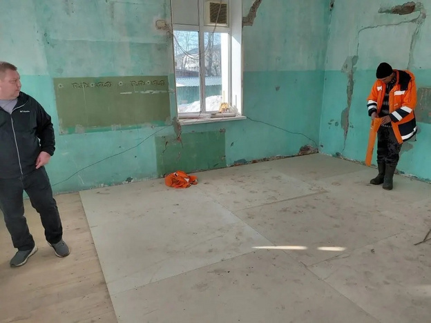 В Белой Холунице ремонтируют Дом детского творчества