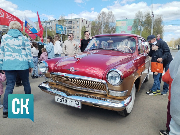 В Кирове на Конева выставили ретро-автомобили