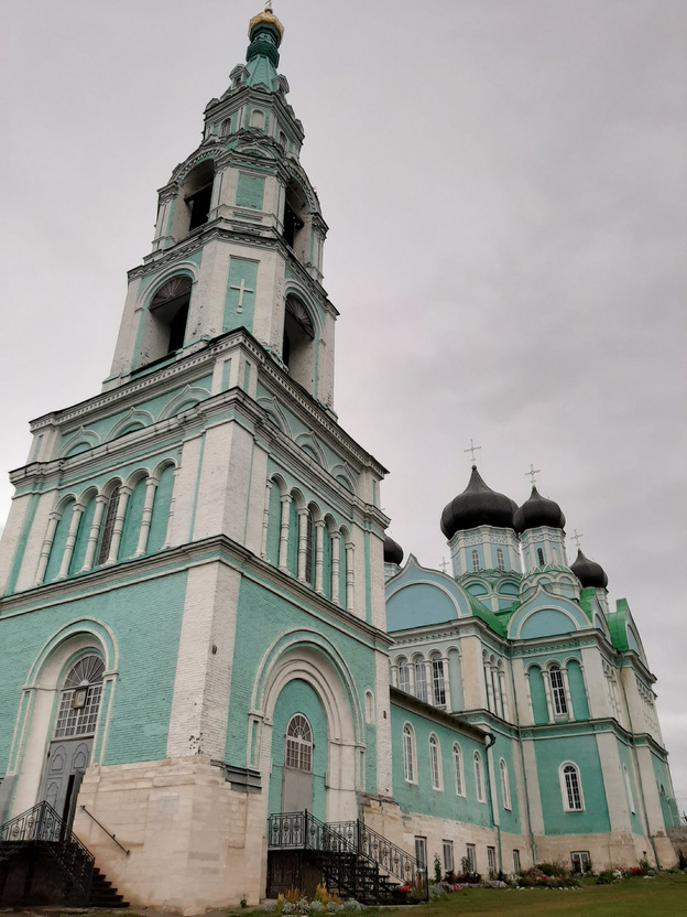 Неоднозначный Яранск: город красивой архитектуры и странных сочетаний