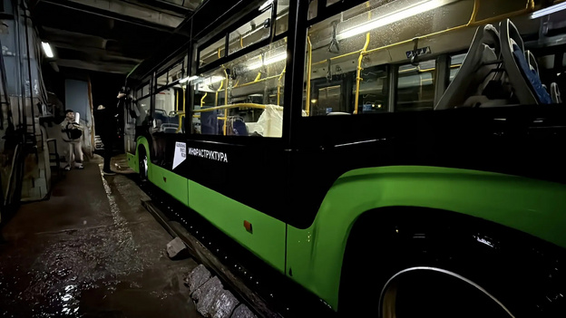 Кировские автобусы и троллейбусы моют каждый день