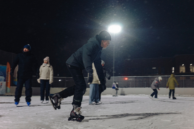 Фигурное катание для всех: фотолента с открытого мастер-класса в Вересниках