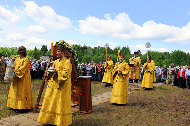 В Великорецком прошли праздничные богослужения: собрались 60 тысяч паломников