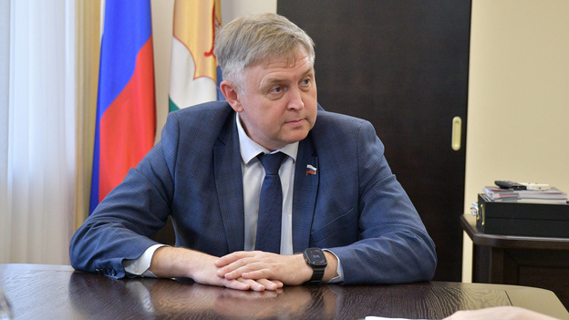 Роман Береснев: «Кажется, что в Заксобрании нет интриги в принятии решений. А она есть»