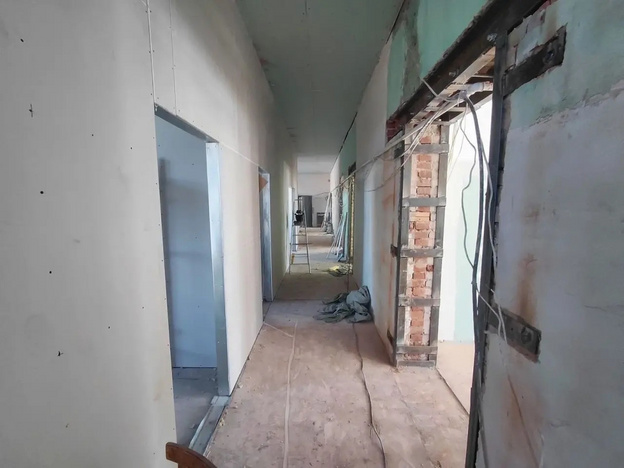 В Белой Холунице ремонтируют Дом детского творчества