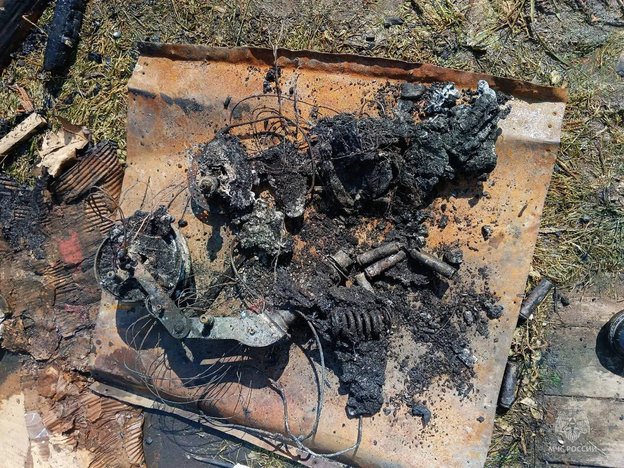 В Омутнинском округе баня загорелась из-за электросамоката