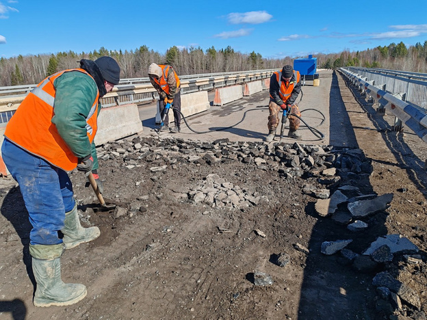 В Нагорском районе начался капитальный ремонт моста через реку Кобра