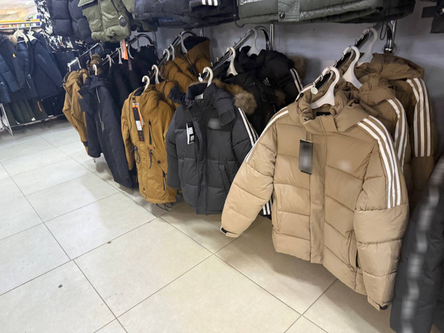 В Кирове изъяли поддельную одежду и обувь на 10 миллионов рублей