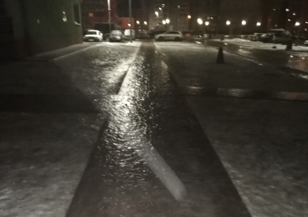 Кировские тротуары превратились в каток
