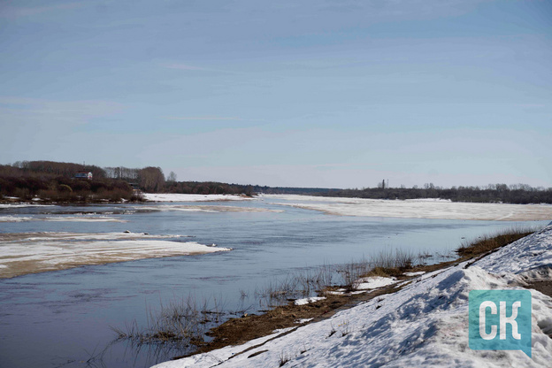 Ледоход на Вятке 2026. Фоторепортаж с набережной