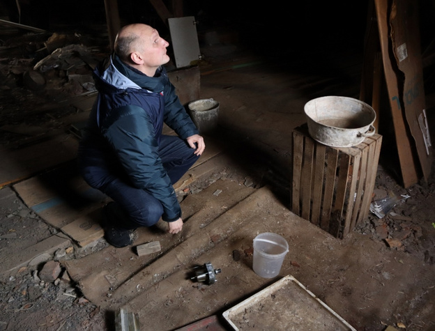 В Кирове пенсионерка получила травму, пытаясь спасти дом от потопа