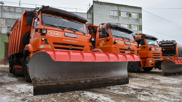 В Кирове начали использовать новую технику для уборки снега и мусора