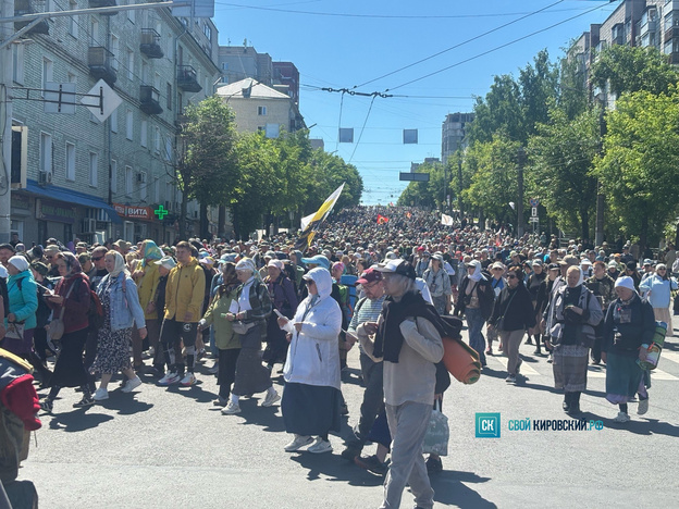 Из Кирова в Великорецкий крестный ход отправились более 30 тысяч человек