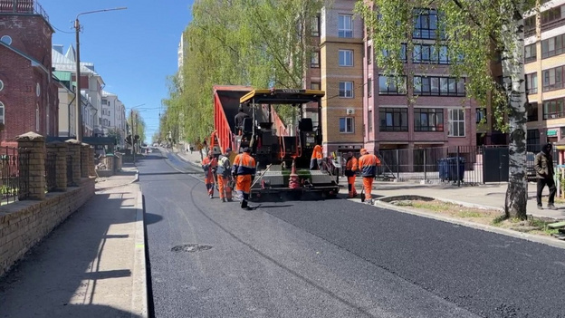 В Кирове дорожники привлекают больше ресурсов для ремонта тротуаров