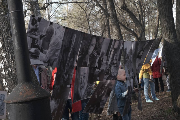 В Александровском саду в Кирове организовали выставку «Последние свидетели войны»