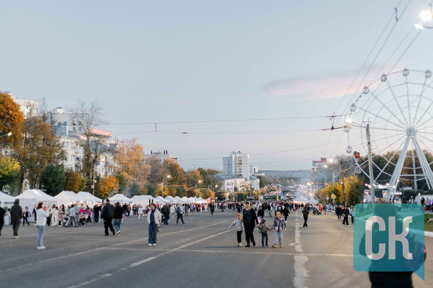 День города в Кирове 2026. Фотолента вечерних событий