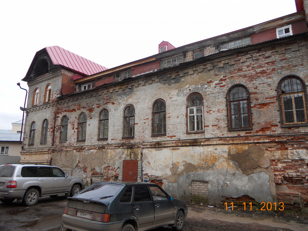 Мэрия не смогла продать самый старый каменный дом в городе за 10 млн рублей