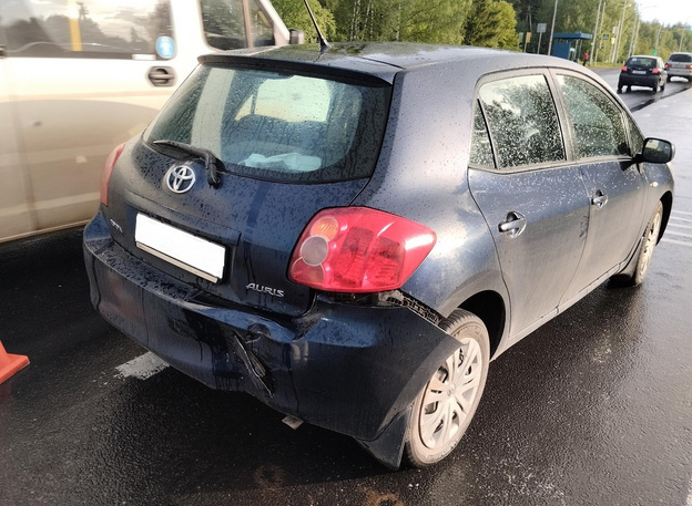 В Кирове при столкновении трёх машин пострадали мужчина, женщина и подросток