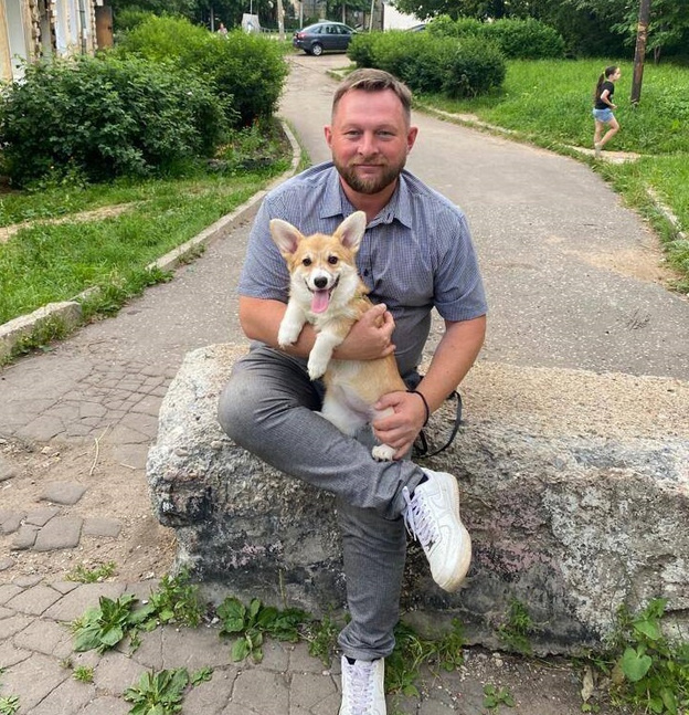 «Очень люблю этих умных животных»: Вячеслав Симаков рассказал о любви к собакам