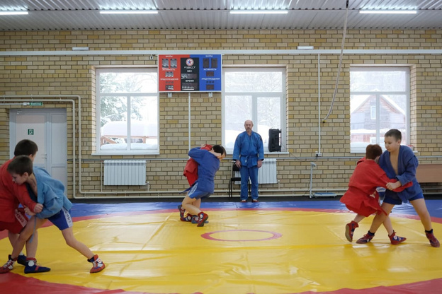 В Шабалинском районе открылся новый спорткомплекс для борцов