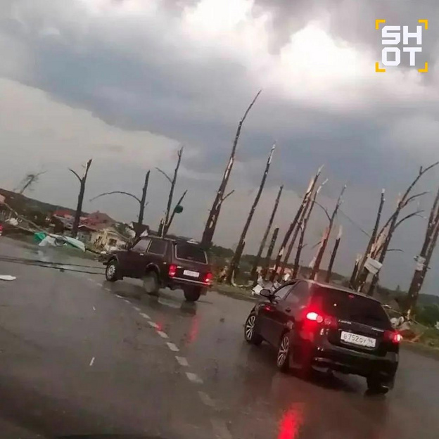 В Свердловской области торнадо разрушил 32 дома, 16 пострадавших