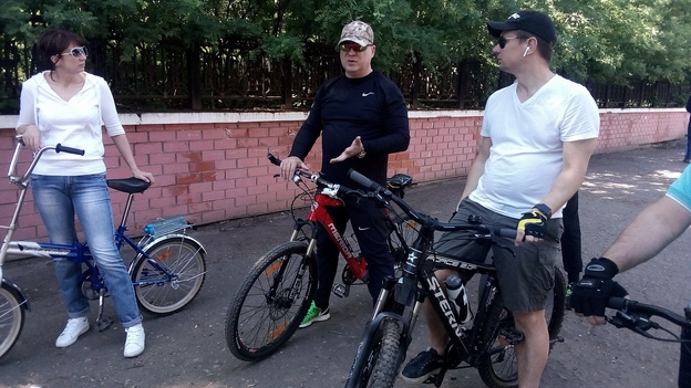 Илья Шульгин четыре часа катался по Кирову на велосипеде в поисках плохого благоустройства