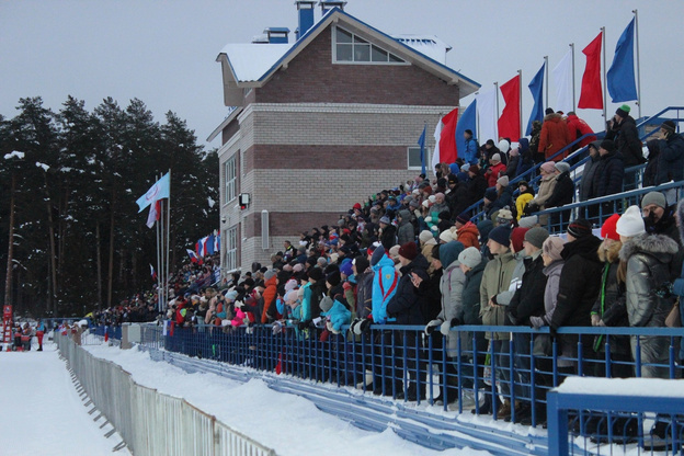 Александр Большунов выиграл спринт на этапе Кубка России по лыжным гонкам