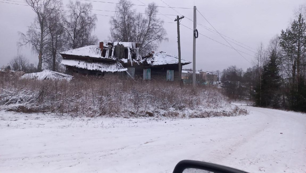 В Шабалинском районе по требованию прокуратуры снесли здание бывшей школы