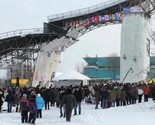 Киров готовится принять Чемпионат мира по ледолазанию