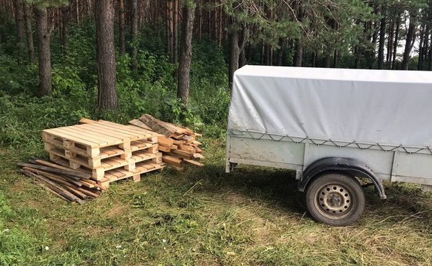 В Нолинске активисты начали ремонт городского пляжа, но половину стройматериалов украли