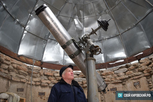 «Интерес закончится на мне». Как кировчанин создал самый большой телескоп в регионе и почему он хочет закрыть астрономический клуб