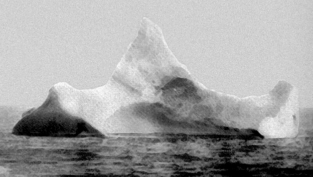 Фото айсберга и мужчины в женских платьях: 11 интересных фактов о крушении знаменитого «Титаника»