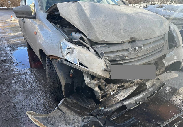 В Кирове водитель «Форда» скрылся после аварии с пострадавшим