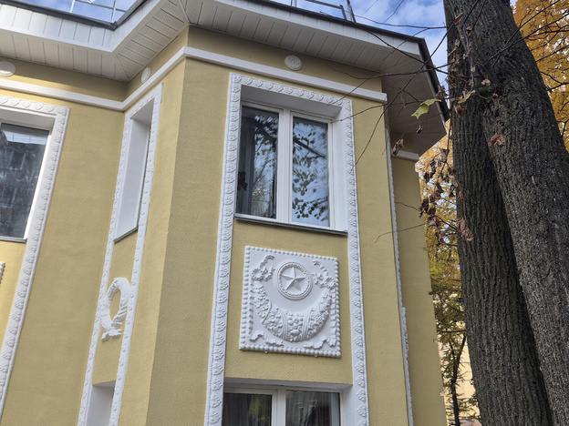 В Кирове вернули лепнину на доме по Пятницкой, 89