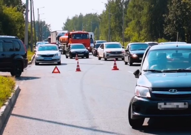 В Кирове иномарка, в которой находился грудной ребёнок, попала в ДТП