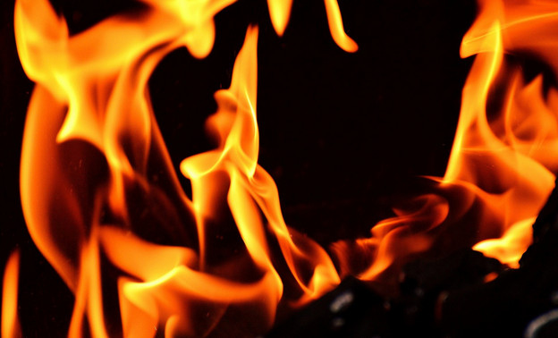 Пожар в Юрьянском районе: женщина погибла, мужчина с ожогами в больнице