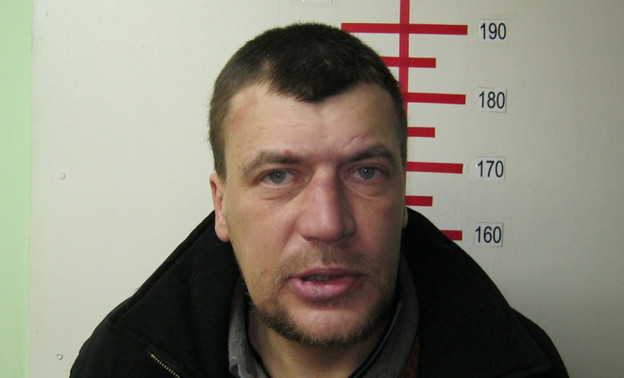 Кировчанин ушёл на костылях из Центра травматологии и пропал: его не могут найти два месяца