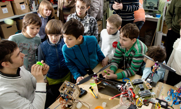Кировские школьники зарекомендовали себя хорошими робототехниками