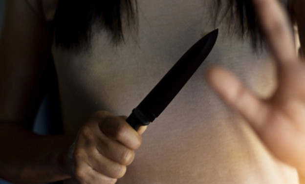 Несовершеннолетняя жительница Оричевского района ударила сожителя матери ножом