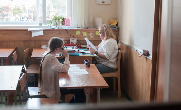 В школах Кировской области не хватает почти 500 учителей