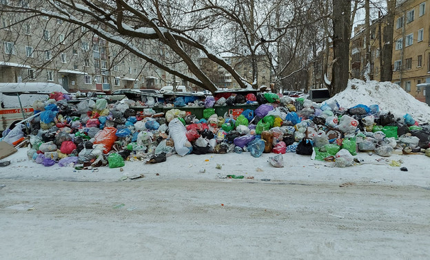 Общественники требуют перерасчёта за мусор для всех жителей Кировской области, а не только по заявлению